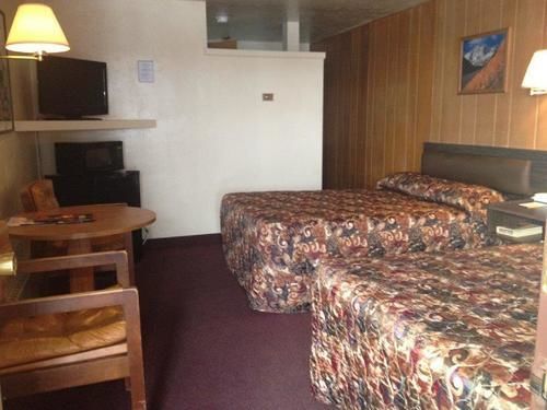 Aneth Lodge Budget 6 Кортес Экстерьер фото